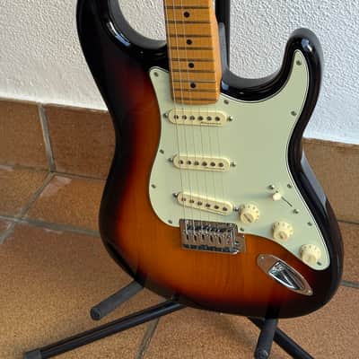 Fender Player Plus Stratocaster with Maple Fretboard 2021 - Present - 3-Color Sunburst image 13