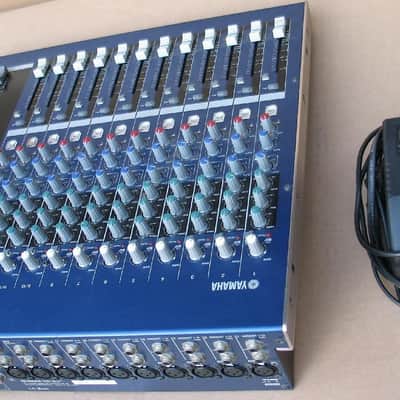 Yamaha MG16/4 Multi-Channel Analog 4 Buss Audio Mixer Recording / Live Sound w/ Power Supply image 4