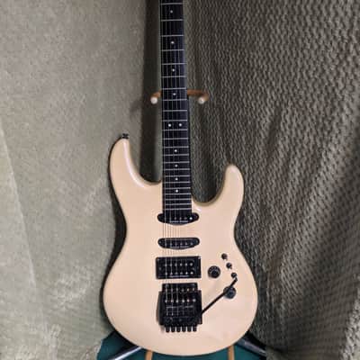 Washburn G-23v Approximately 1986 Pearl Off White, Very Rare Guitar image 1