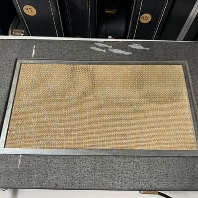 Silvertone 1457 1960’s Vintage Guitar w/ Amp-in-Case (401) image 9