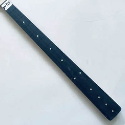 21 Frets Rosewood Fingerboard 4 String Bass Maple Neck image 4
