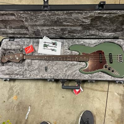 Fender Jazz Bass Left Handed 2021 Antique Olive NWT image 1