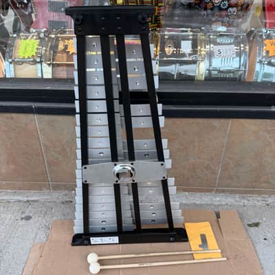 Pearl Glockenspiel Bell Kit Package with Stand, Original Bag, Practice Pad & Sticks – Used – Good Condition image 10