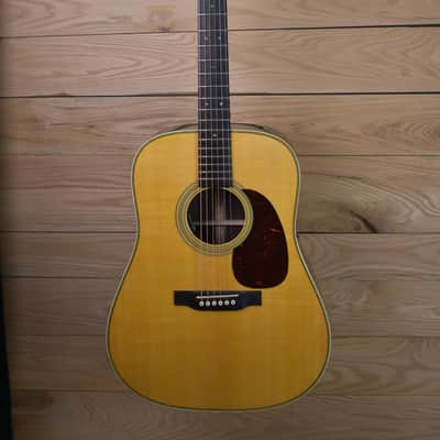 Martin HD-28 2022 - Natural Gloss image 2