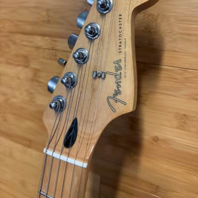 Fender FSR Special Edition Standard Stratocaster with Maple Fretboard 2018 - Black image 2
