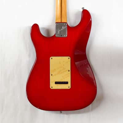 Fender Strat Plus Deluxe with Maple Fretboard - Crimson Burst image 12
