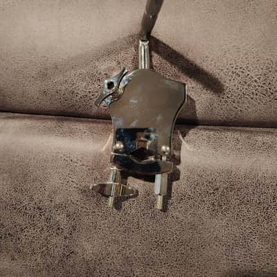 Unbranded Single Tom Mount - Chrome image 1