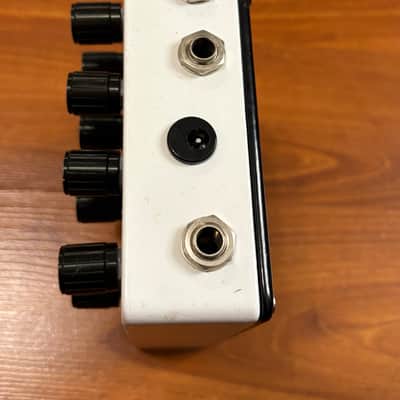Death By Audio Ghost Delay 2010s - White image 5