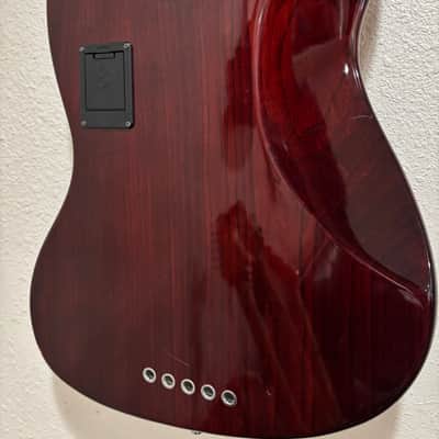 Sire Marcus Miller V8 5 String 2022 - Tobacco Sunburst image 4