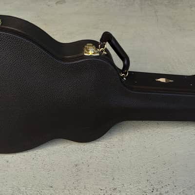 Taylor Deluxe Hardshell Grand Auditorium Case image 2
