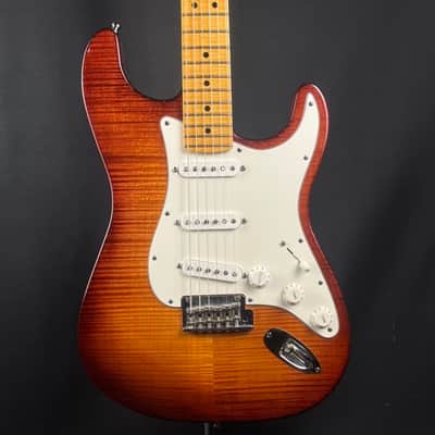 Fender American Select Series Stratocaster w Flame Maple cap 2011 - Gloss Dark Cherry Burst image 2