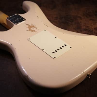 Fender Custom Shop 1959 Stratocaster Relic in Super Faded Aged Shell Pink image 6