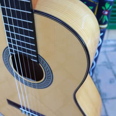 Flamenco Guitar Juan Montes Rodriguez Cypress + Hardcase Blanca image 7