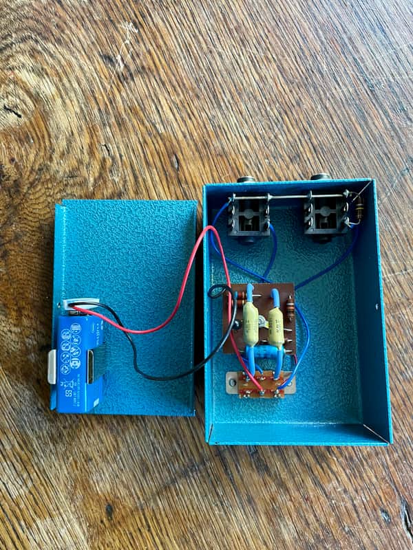 Mint Boxed Pigeon FX Hornby Skewes Treble Booster Ritchie