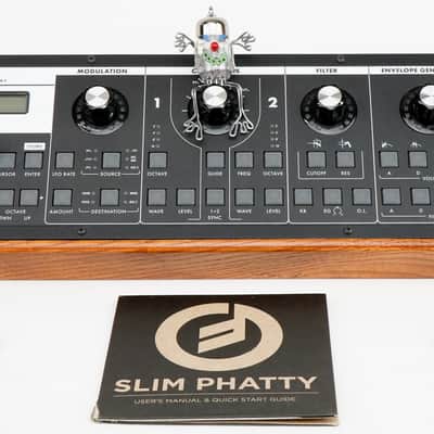 MOOG Slim Phatty Synthesizer +Holz + Rack Ears + OVP + Neuwertig+ 1,5J Garantie image 3
