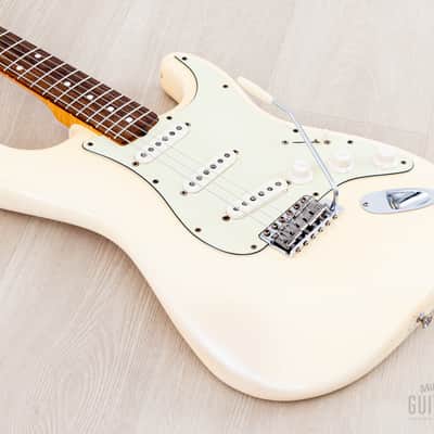 2006 Fender American Vintage ‘62 Stratocaster Olympic White w/ Hangtags, Case image 10