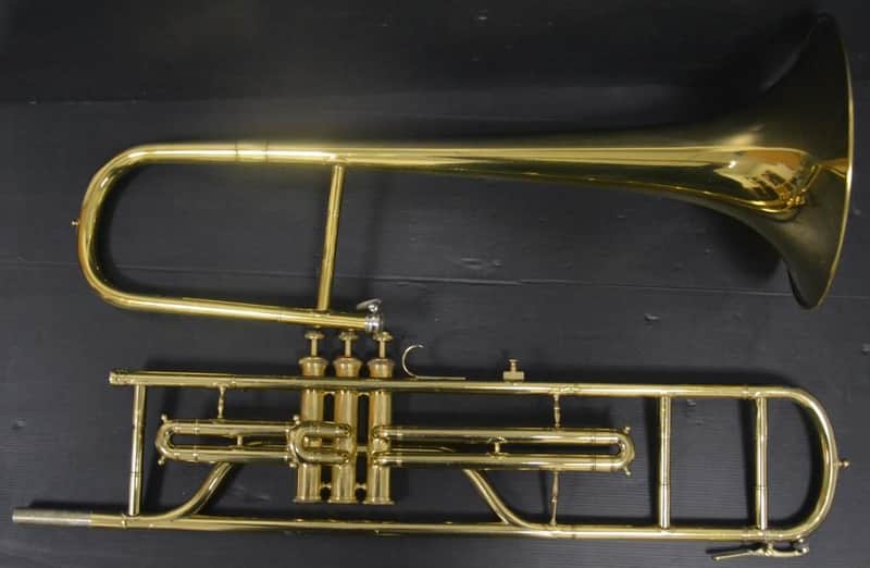 Trombón Do pistones Miraphone lacado en perfecto estado image 1
