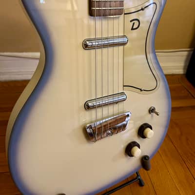 Danelectro 56 U-2 Reissue 1998 - 2004 - Blue Burst image 4