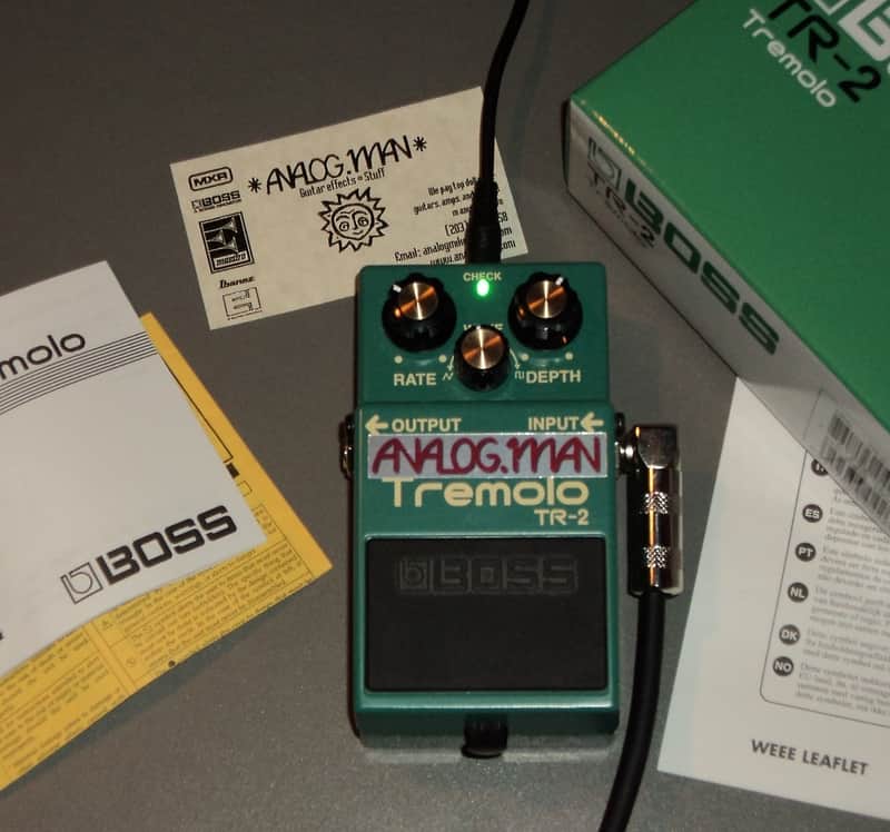 Boss TR-2 Tremolo with aNaLoG.MaN Super Tremolo Mod - Green LED image 1