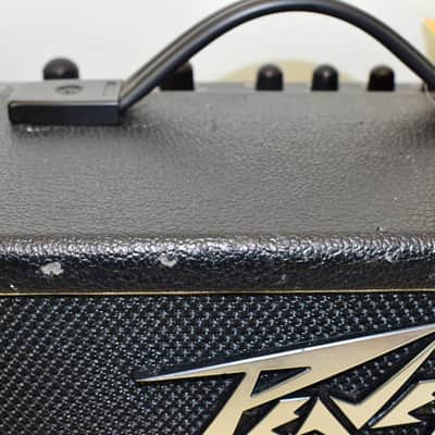 Peavey VYPYR X1 30-Watt 1x8" Modeling Guitar Combo Amp image 5