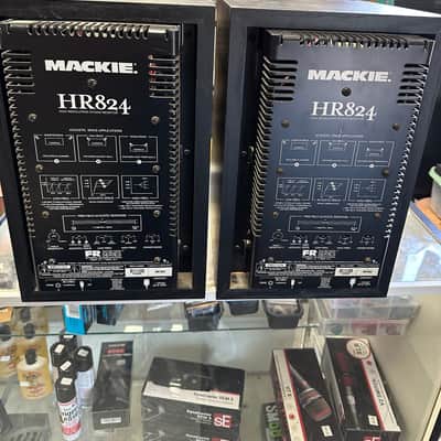 Mackie HR824 8" Active Studio Monitors (Pair) 1997 - 2007 - Black image 2
