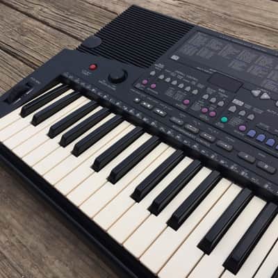 Yamaha PSR-510 Synthesizer Arranger Piano Keyboard image 2