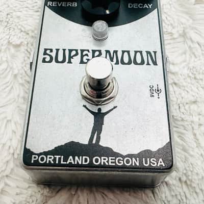 Mr. Black Supermoon Chrome 🌕 image 2