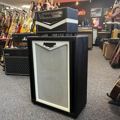 Jackson Ampworks Newcastle 30 With matching Vertical 212 Cab 2012 - Black image 4