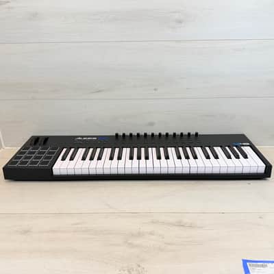 Alesis VI49 49-Key USB MIDI Keyboard Controller - USB Bus Powered, No USB Cable 2021 image 5