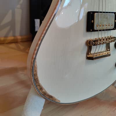 Knaggs Kenai T - Creme Relic image 11