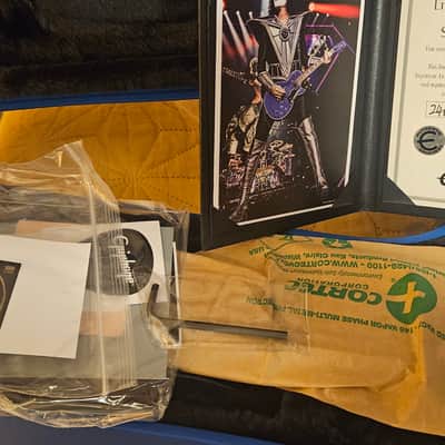 Epiphone Tommy Thayer Signature LesPaul Electric Blue 2020 - Blue Sparkle image 5
