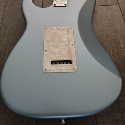 Fender American Elite Stratocaster 2018 Satin Ice Blue Metallic Limited Edition w/ Case image 6