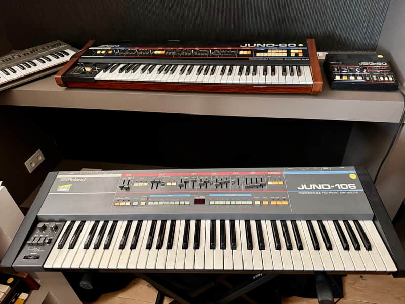 Roland Juno-106 61-Key Programmable Polyphonic Synthesizer 1984 - 1985 - Black image 1
