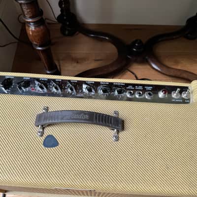 Fender Blues Deluxe 2-Channel 40-Watt 1x12" Guitar Combo 1994 - 1996 - Tweed image 3
