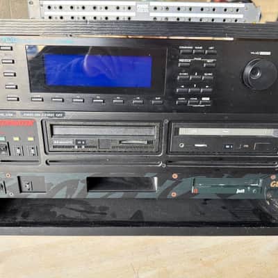 Roland SP-700 Sampler 1980s - Black