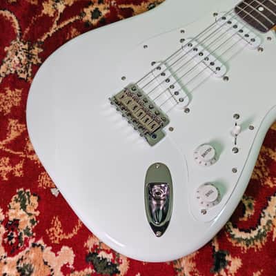 *NEW IN BOX* 2026 Fender Japan Artist Series, Limited Edition JUKJAE Stratocaster Baggy Olympic White, Fender Flagship Tokyo Store Exclusivity 🔥 image 8