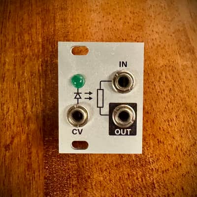 Intellijel Passive LPG Low Pass Gate 1U eurorack module - Silver image 1