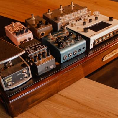 Hands Custom Pedalboard Supreme Imbuia "12 X 24" with Softcase Luxury image 12