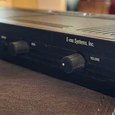STUDIO SALE! E-MU Systems Proteus 3 World Rack Synth 9040 1992 USA image 2