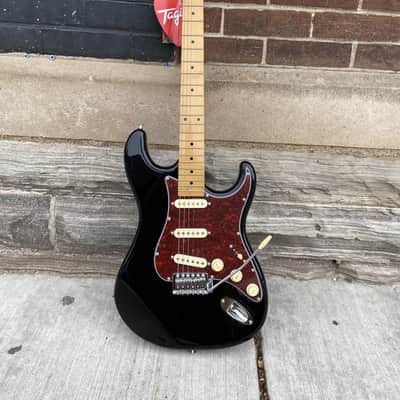 Tagima TG-530: Black w/Maple image 1