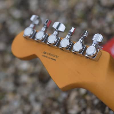 Fender American Ultra Luxe Vintage '60s Stratocaster, Rosewood Fingerboard - Ice Blue Metallic image 11