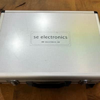 sE Electronics Z5600A Valve Condenser Mic Outfit image 2