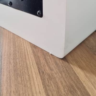 Yamaha HS8 8" Powered Studio Monitor (Pair) 2015 - Present - White image 10