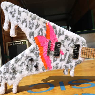 Reclaimed  Flooring Flying V with Fresh, New Rug on Top - New Perspectives Music image 1
