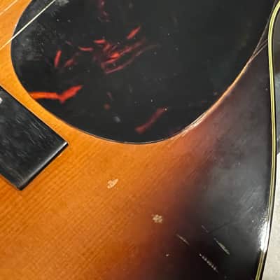 1933 CF Martin 0-18 Parlor Guitar Sunburst w case image 2