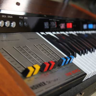 Hohner String melody II - string machine image 4