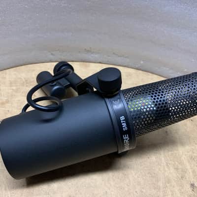 SHURE SM7B, SM 7B MICROPHONE W/ WINDSCREEN- EXCELLENT! MAKE OFFER! image 8