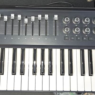 Behringer MOTÖR 49 49-Key USB MIDI Controller Keyboard image 1