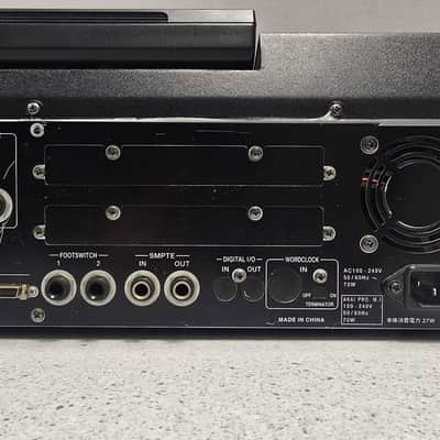 Akai MPC4000 with Owners Manual & Flight Case image 7