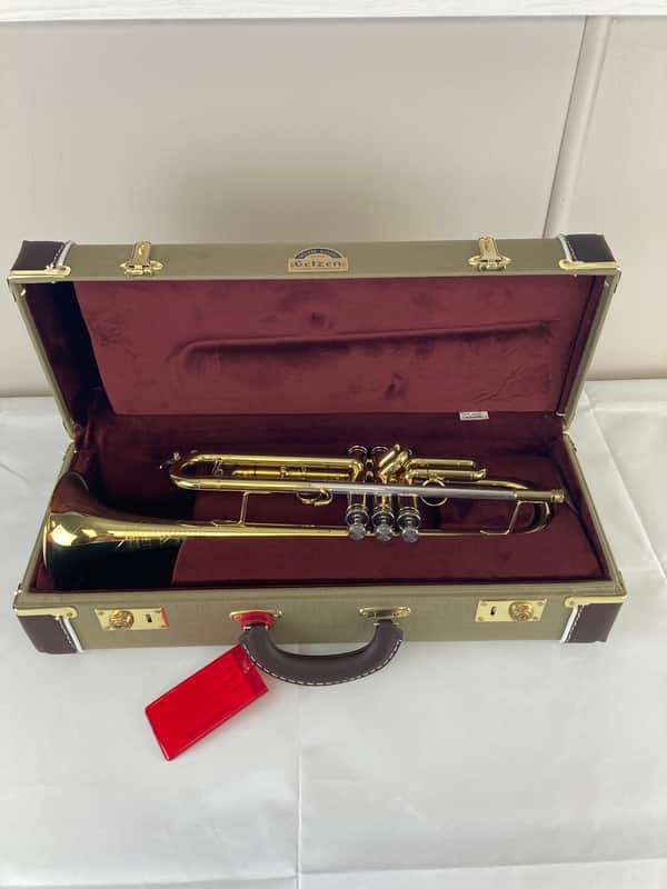 Getzen Eterna Deluxe 907DLX-C7 Bb Trumpet – Lacquer Finish – Professional Model – w/ Case – Mint Condition SM#2890